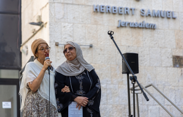 Rabbi Tamar Elad-Appelbaum avec Ibtisam Mahameed, fondatrice de Jerusalem Peacemakers (artisans de Paix de Jérusalem). ©MAB/TSM