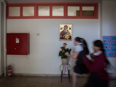 Au cœur de la guerre, la France augmente son aide aux écoles chrétiennes palestiniennes